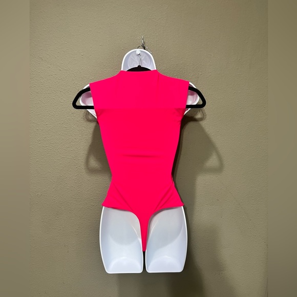 ALIX NYC Lenox Crewneck Bodysuit Size S Color Cerise - Picture 4 of 7